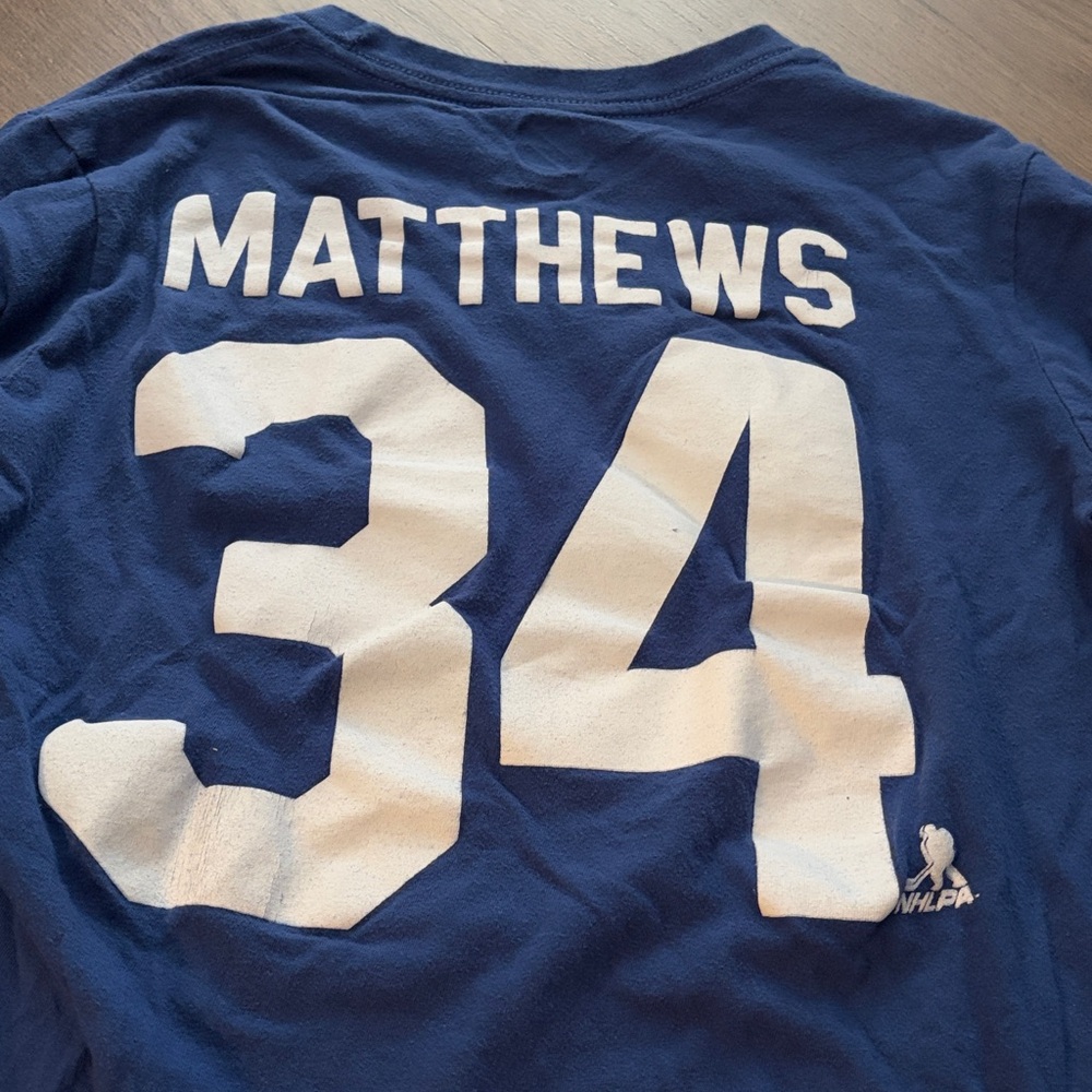 Maple Leafs long sleeve tee